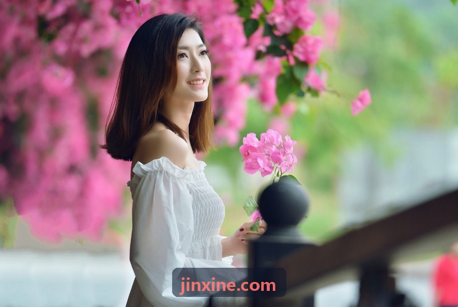 冲压线搬运J9直营集团【CHINA】官方网站用夹爪转运金属板件